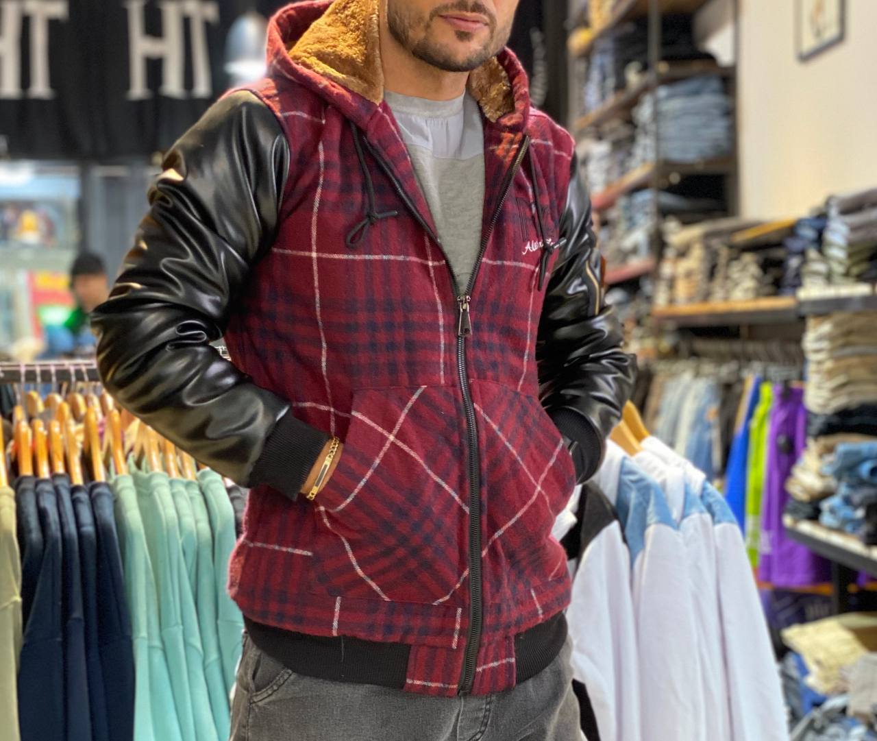 کاپشن مردانه چهارخانه آستین چرم مکوِِیین